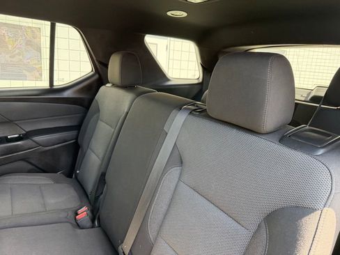 Used 2023 Chevrolet Traverse LT FWD image 20