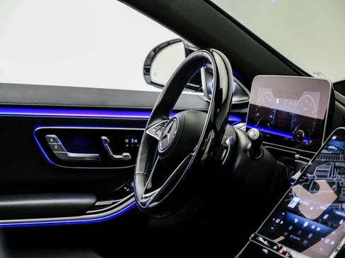 Used 2024 Mercedes-Benz Maybach S 580 4MATIC image 60