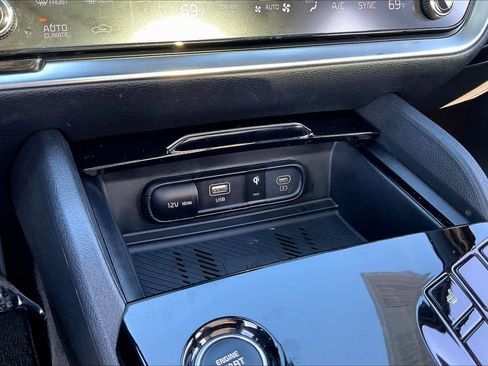 Used 2025 Kia Sportage X-Line image 37