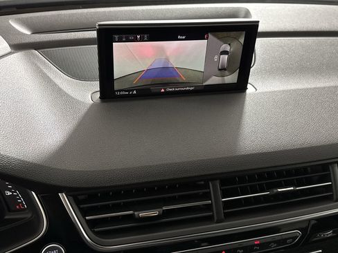 Used 2019 Audi Q7 3.0T Prestige image 12