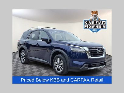 Used 2023 Nissan Pathfinder SL