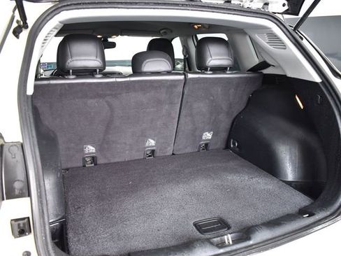 Used 2018 Jeep Compass Latitude w/ Cold Weather Group image 31