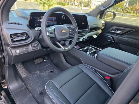 New 2026 Chevrolet Silverado EV LT image 10
