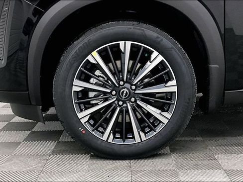 New 2026 Nissan Pathfinder Platinum image 12