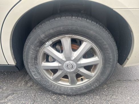 Used 2008 Buick LaCrosse CX image 7