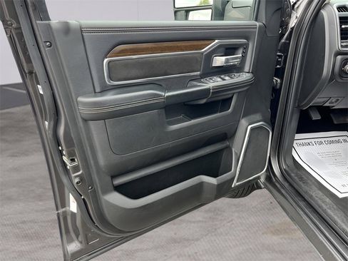 Used 2024 RAM 3500 Laramie image 60