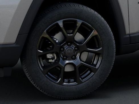 New 2026 Jeep Compass Latitude AWD/4WD image 8