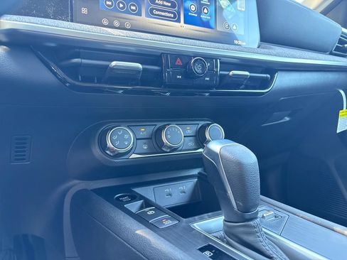 New 2026 Nissan Kicks S FWD image 18