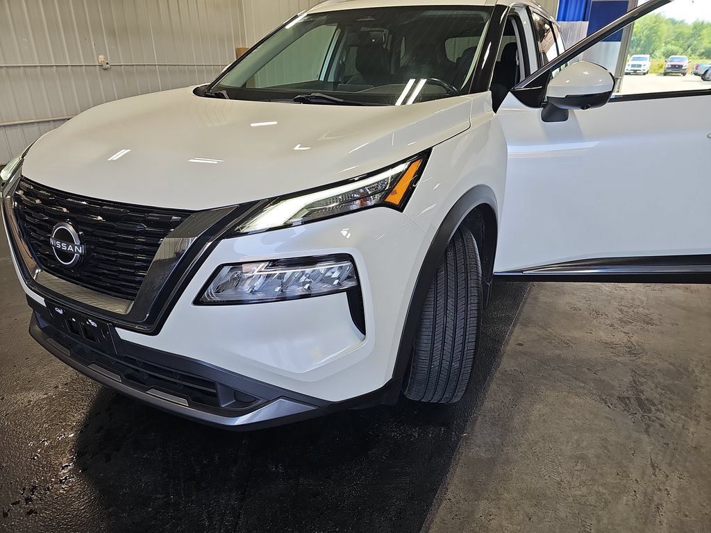 Certified 2023 Nissan Rogue SL AWD/4WD image 30