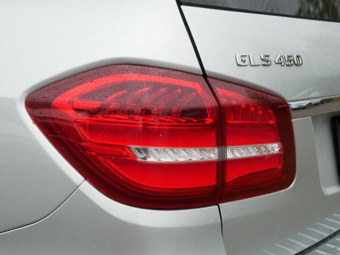 Used 2018 Mercedes-Benz GLS 450 4MATIC image 17