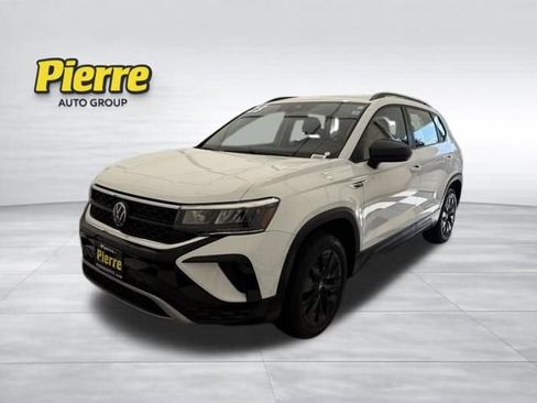 Used 2023 Volkswagen Taos S FWD image 1