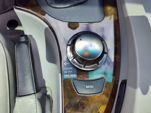 Used 2005 BMW 545i Sedan image 23