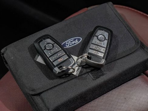 Used 2018 Ford F350 Platinum w/ Platinum Ultimate Package AWD/4WD image 67