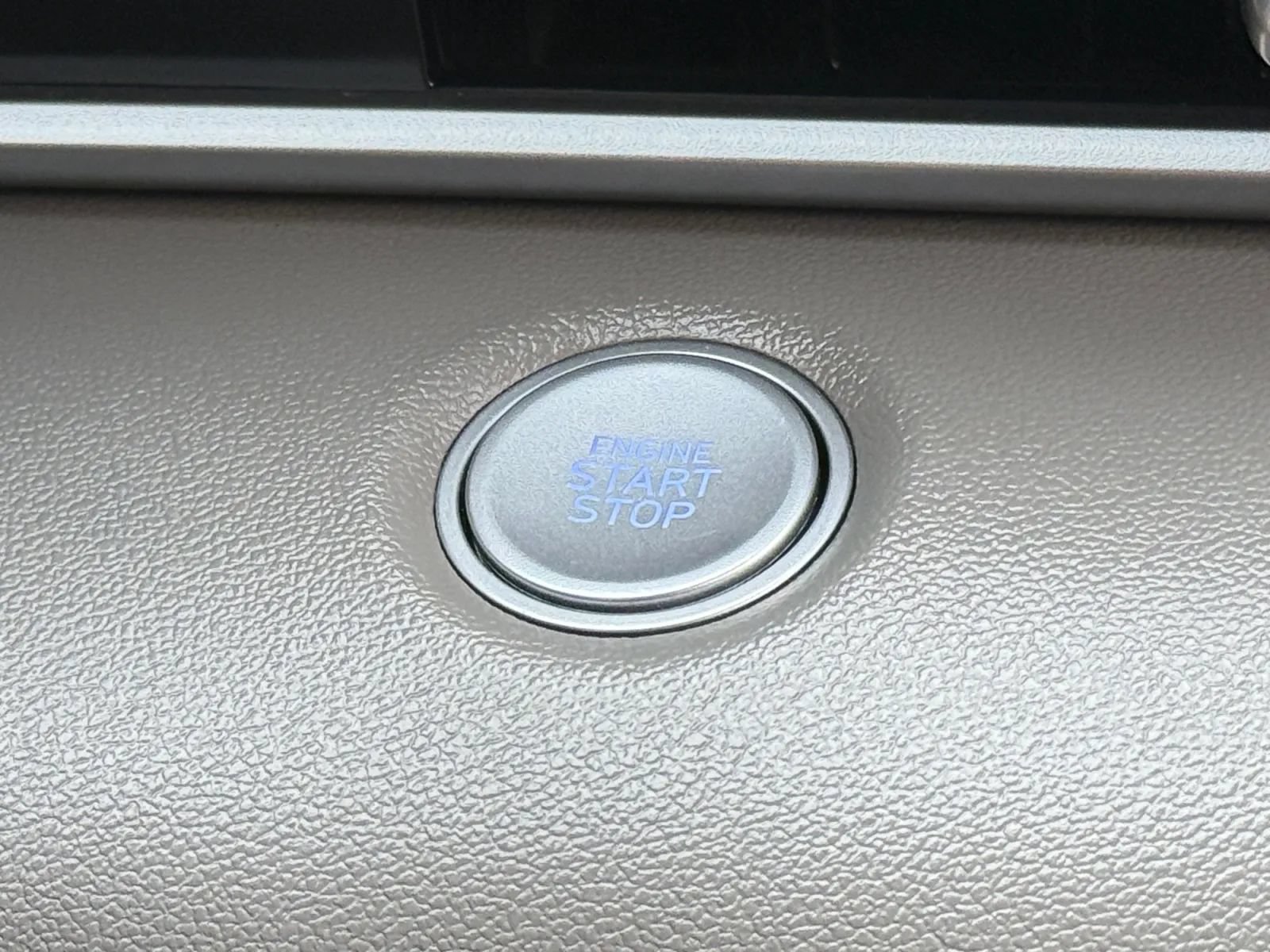 Used 2021 Hyundai Elantra SEL FWD image 29