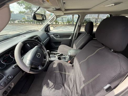 Used 2005 MAZDA Tribute s w/ Package 3 image 10