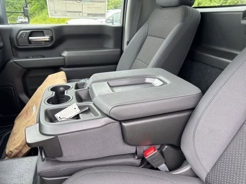 New 2025 GMC Sierra 3500 Pro w/ Convenience Package RWD image 16