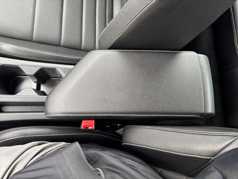 Certified 2024 Volkswagen Jetta SE image 28