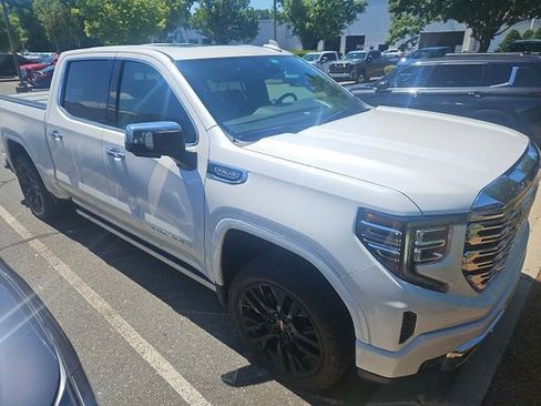 Used 2022 GMC Sierra 1500 Denali AWD/4WD image 4