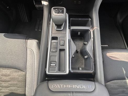 Certified 2025 Nissan Pathfinder SV w/ SV Premium Package FWD image 28