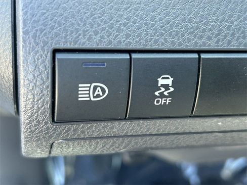 Used 2023 Toyota Camry LE image 22