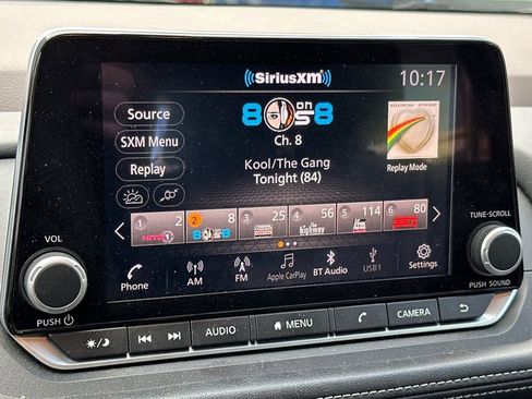 Used 2023 Nissan Rogue SV image 18