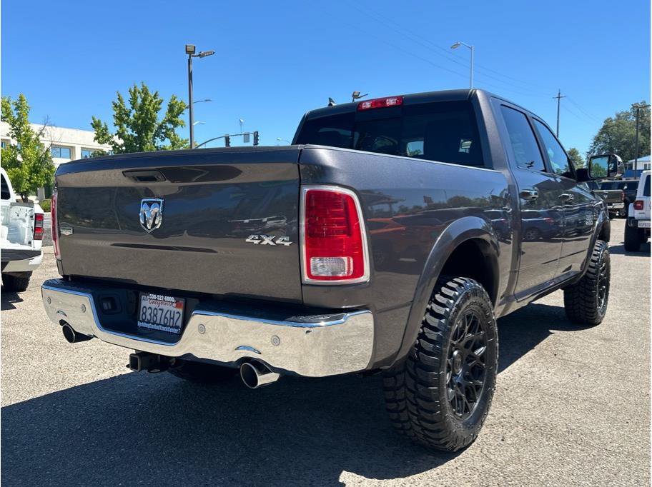 Used 2018 RAM 1500 Laramie w/ Convenience Group AWD/4WD image 8