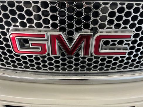 Used 2011 GMC Sierra 1500 Denali image 34