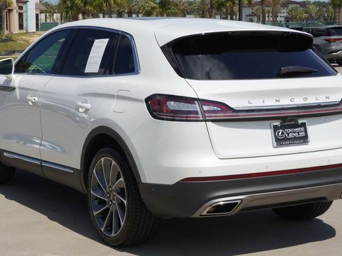 Used 2023 Lincoln Nautilus Reserve w/ Equipment Group 202A image 8