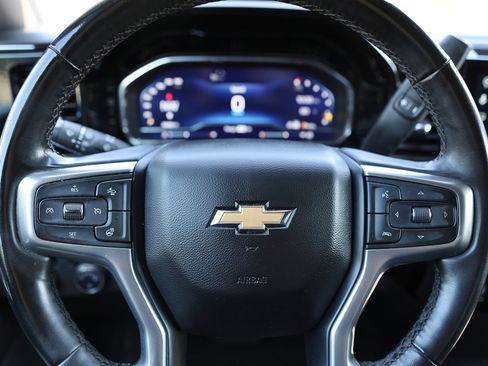 Used 2024 Chevrolet Silverado 1500 LT AWD/4WD image 36