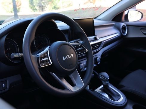 Used 2023 Kia Forte LXS image 14