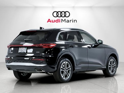 Used 2025 Audi Q5 Premium w/ Convenience Package AWD/4WD image 5