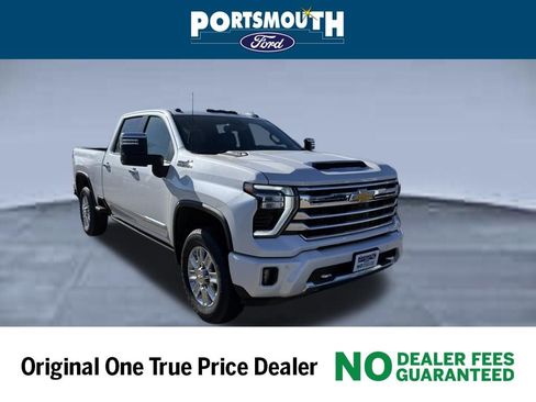 Used 2024 Chevrolet Silverado 2500 High Country w/ Z71 Off-Road Package image 1