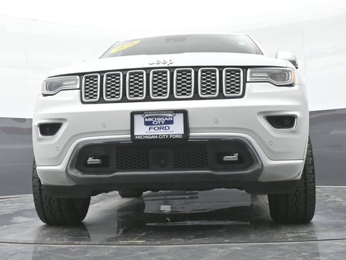 Used 2020 Jeep Grand Cherokee Overland AWD/4WD image 42