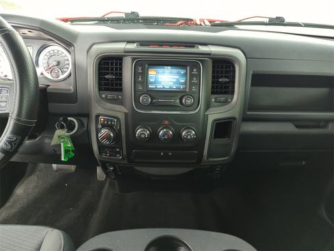 Used 2017 RAM 1500 Express w/ Express Value Package image 24