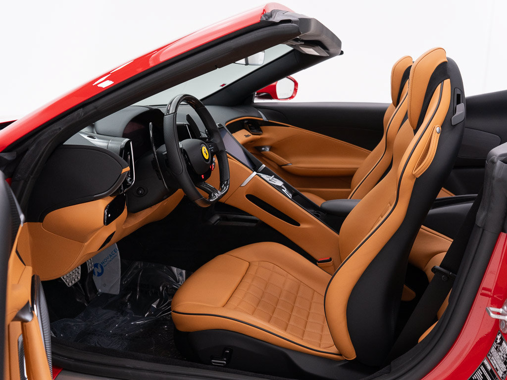 Used 2025 Ferrari Roma Spider RWD image 23