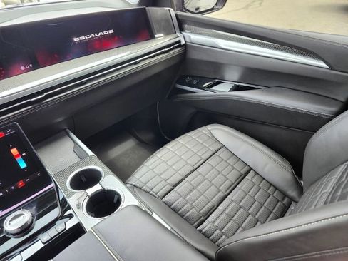 Certified 2025 Cadillac Escalade V w/ LPO, Floor Liner Package AWD/4WD image 13