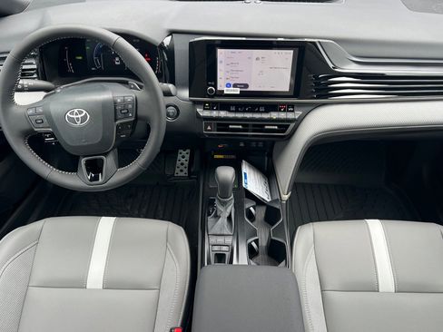 New 2026 Toyota Camry SE w/ Convenience Package image 10