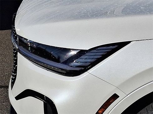 Used 2024 Lincoln Nautilus Reserve w/ Jet Appearance Package (87T) image 30