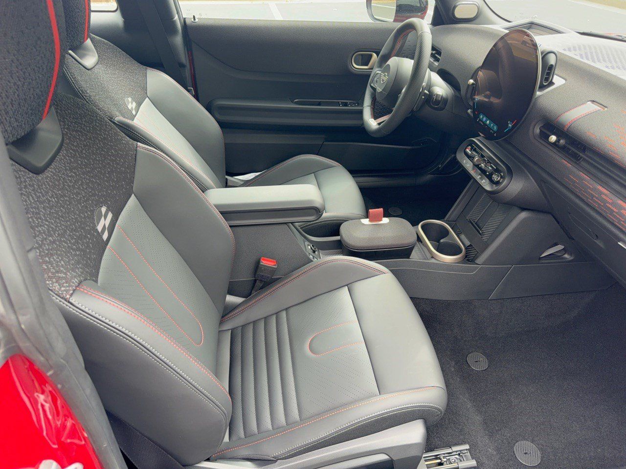 Certified 2025 MINI Cooper S FWD image 30