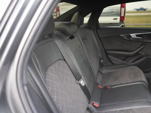 Used 2019 Audi S4 Premium Plus w/ Premium Plus Package image 17