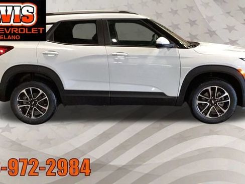 New 2026 Chevrolet TrailBlazer LT w/ LT Cold Weather Package AWD/4WD image 21