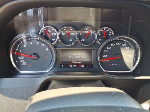 Used 2021 Chevrolet Silverado 1500 LT Trail Boss AWD/4WD image 12