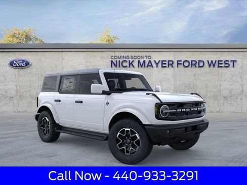 New 2026 Ford Bronco Outer Banks image 8