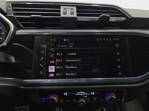 Certified 2025 Audi Q3 2.0T Premium Plus w/ Premium Plus Package image 24