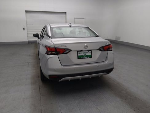 Used 2021 Nissan Versa SV FWD image 6
