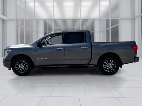 Certified 2021 Nissan Titan SV w/ SV Convenience Package RWD image 3