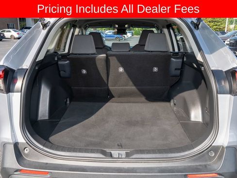 Used 2025 Toyota RAV4 XLE FWD image 5