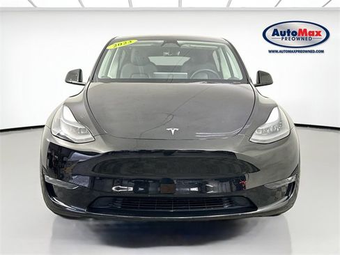 Used 2023 Tesla Model Y Long Range image 7