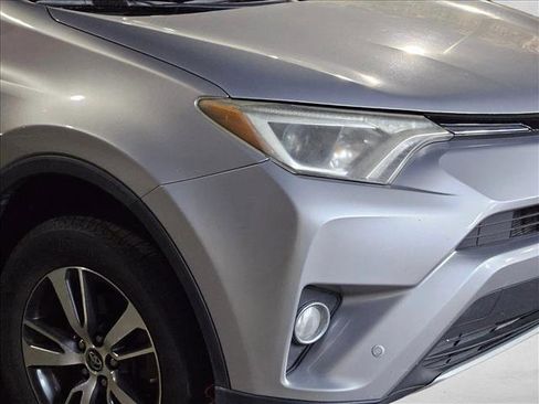 Used 2016 Toyota RAV4 XLE image 4