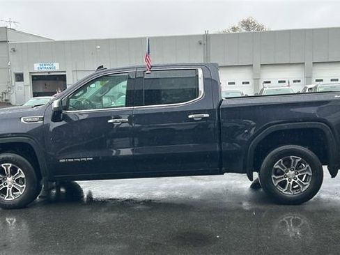 Used 2025 GMC Sierra 1500 SLT AWD/4WD image 4